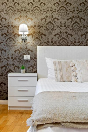 City Heart Retreat Elegant Apartment